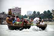 Doprava po �ece. Dh�ka. Banglad�.