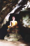 Vstup do jeskyn� Tham Hoi nedaleko Vang Vieng. Laos.