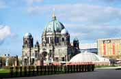 Pohled na Berliner Dom (Berl�nsk� katedr�la). Berl�n. N�mecko.