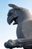 Kamen� str�ci (griffin-headed beasts) Persepolsk�ch vykop�vek. �r�n.