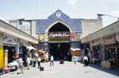 Trh bl�zko Mausolea Shah-e Cheragh. Shiraz. �r�n.