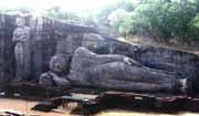Zbytky star�ho m�sta Polonnaruwa z doby vl�dy Indick� dynastie Chola z 11.-12. stolet�. Sr� Lanka.