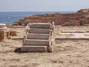 Sabratha byla sou��st� Numidiansk�ho kr�lovstv� Massinissa. V 2.-3 stolet� na�eho letopo�tu byla p�estav�na v rom�nsk�m stylu. Libye.