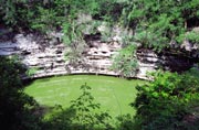 Svat� cenota, Chichen Itza. Mexiko.