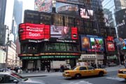 Times Square, Manhattan, New York. Spojen� st�ty americk�.