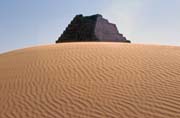 Pyramidy v Meroe. S�d�n.