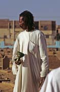 �ek�n� na tan��c� dervi�e. Me�ita Hamed-an Nil, Chart�m (Omdurman). S�d�n.