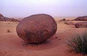 Saharsk� scenerie. Oblast Adrar des Ifoghas. Mali.