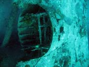 Pot�p�n� u ostrova Biak, lokalita Catalina wreck. Papua, Indon�sie.