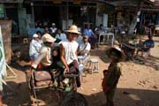 Rik�a. Ji�n� od Yangonu. Myanmar (Barma).