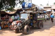 Lok�ln� doprava. Ji�n� od Yangonu. Myanmar (Barma).