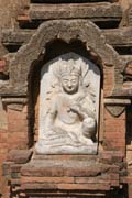 Reli�f na chr�mu v Baganu. Myanmar (Barma).