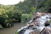 Vodop�d bl�zko m�ste�ka Natitingou. Benin.
