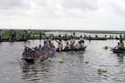 Festival na jeze�e Nokou� ve m�st� Ganvi�. Benin.
