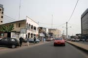 Douala, nejv�t�� mesto Kamerunu je ekonomick�m centrem v oblasti. Kamerun.