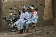 Odpoledn� odpo�inek. Oblast jezera �ad. Kamerun.