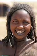 �ena z ko�ovn�ko etnika Bororo. Oblast jezera �ad. Kamerun.