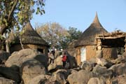 Horsk� vesnice Djingliya v hor�ch Mandara. Kamerun.