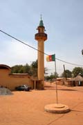 Ulice ve m�st� N'Gaound�r�. Kamerun.