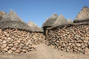 Komplex kr�lovsk�ho pal�ce ve vesnici Oudjilla. Kamerun.