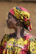 �ena ve vesnici Tourou v poho�� Mandara. Kamerun.