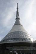 V� na Je�t�du byla postavena v letech 1963-1966. Jej� architekt Karel Hub��ek za n� dostal Perretovu cenu za architekturu. �esk� republika.