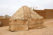 Tradi�n� d�m novoman�el�. Oblast poho�� Air. Niger.
