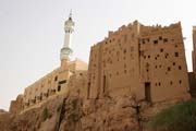 Me�ita v m�ste�ku Al-Hajrayn (Al-Hajjarayn) ve Wadi Do'an. Jemen.