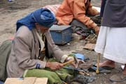 Trh na n�m�st� ve vesnici Shibam-Kawkaban. Jemen.