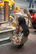 Chr�m Erawan (San Phra Phrom), Bangkok. Thajsko.