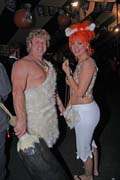 Masky na Halloween p�rty, Minnesota. Spojen� st�ty americk�.