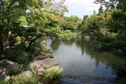 Zahrada Koko-en ve m�st� Himeji. P�kn� p��klad typick� japonsk� zahrady. Japonsko.