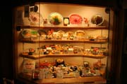 P�ed ka�dou restaurac� jsou plastov� modely j�del, kter� si m��ete objednat. �tvr� Dotombori (n�kdy t� Dotomburi) ve m�st� Osaka. Japonsko.