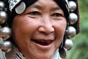 �ena z kmene Akha, okol� m�sta Kengtung. Myanmar (Barma).