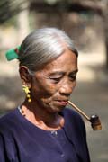 �ena z etnika Chin, okol� Mrauk U. Myanmar (Barma).